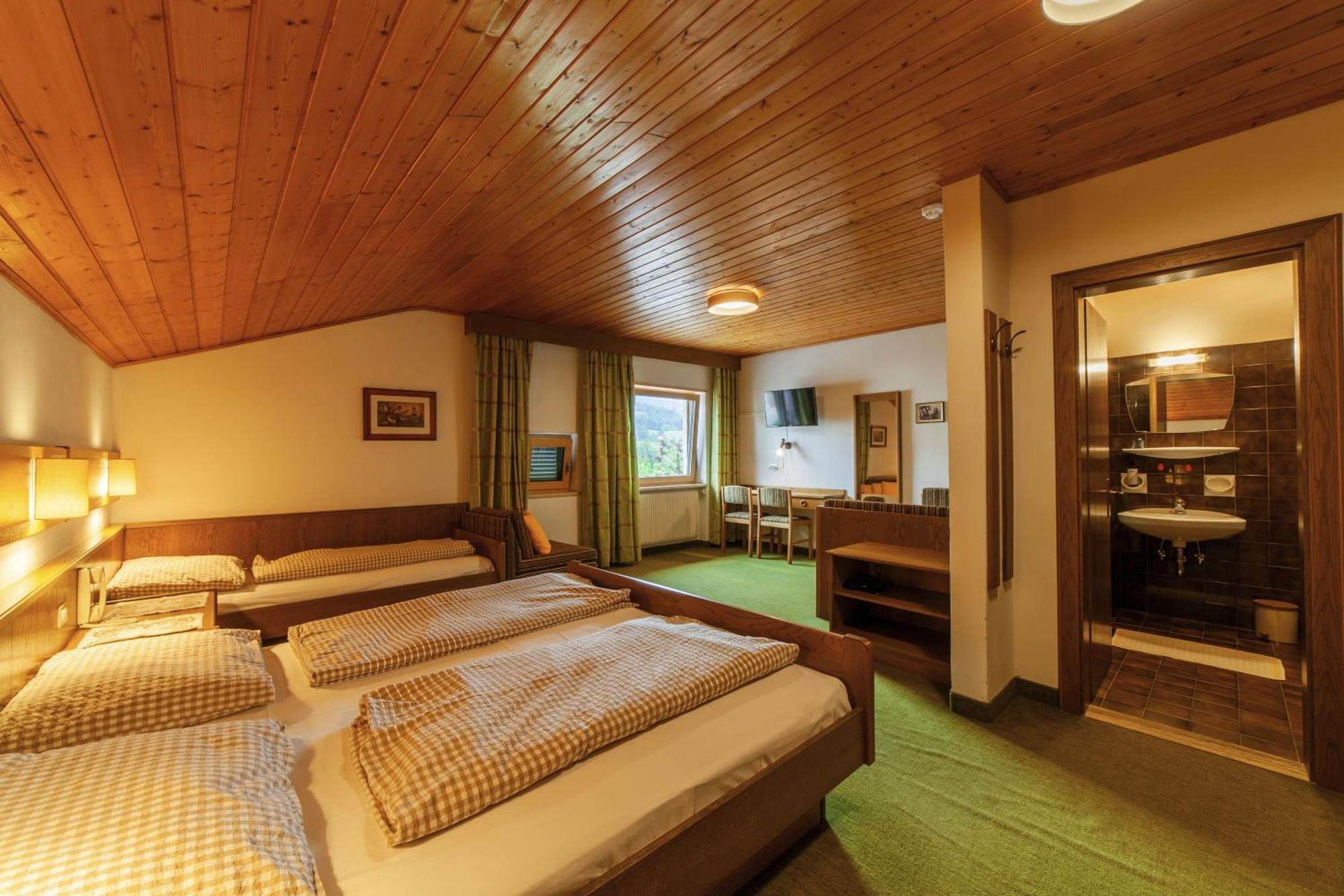 Stern Guest house